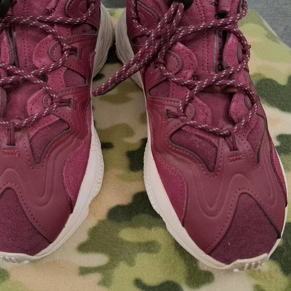 Adidas Womens Size 8 Ozweego Plus W Victory Crimson Running Shoes H01184 - Picture 6 of 10